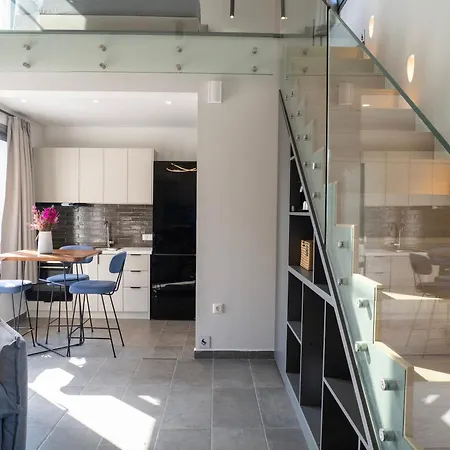 Sea Breeze Mistral 4 Per With Private Pool Βίλα