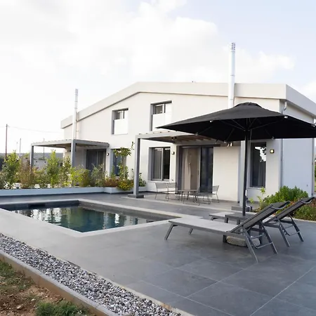 Sea Breeze Mistral 4 Per With Private Pool Βίλα *