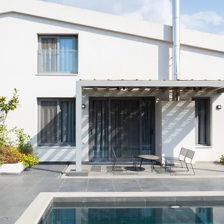 Villa Sea Breeze Mistral 4 Per With Private Pool Kandia