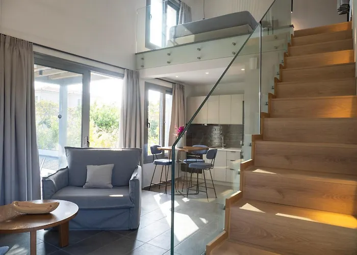 Sea Breeze Mistral 4 Per With Private Pool Βίλα *