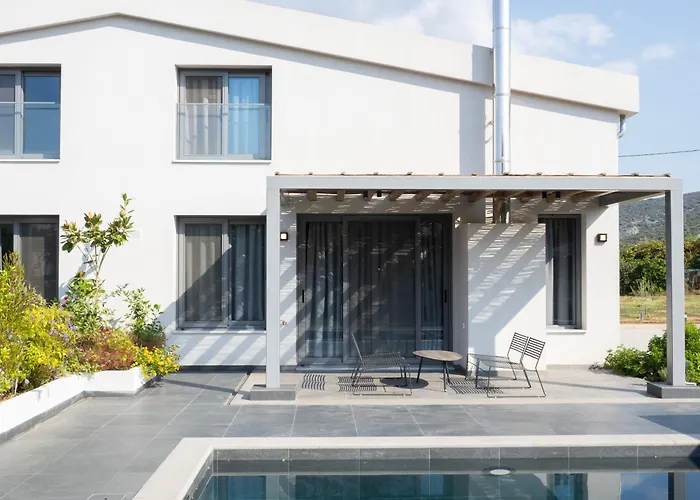 Villa Sea Breeze Mistral 4 Per With Private Pool Candia